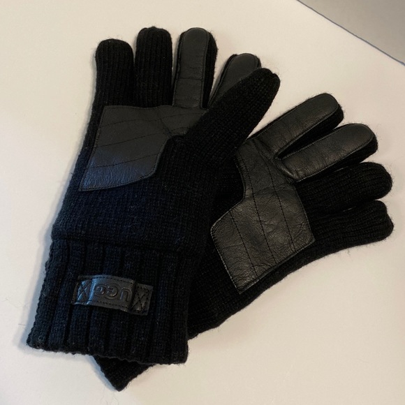 UGG Black Knit & Leather Tech Gloves - Picture 1 of 8